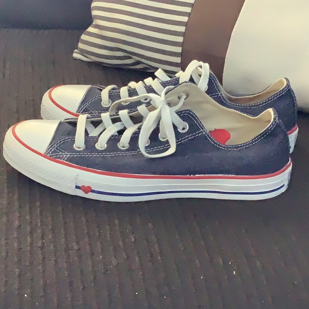 Converse All Stars Women’s sneakers. Navy and red with heart detail. Like new